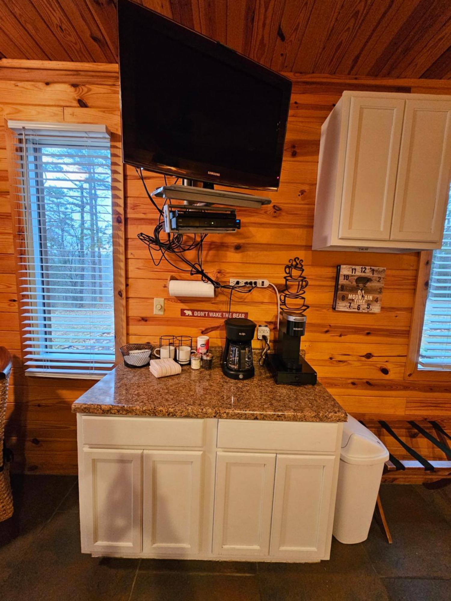 5 Min To Beaver Lake-King Bed-Fire Pit-Jetted Tub #1 Eureka Springs Bagian luar foto