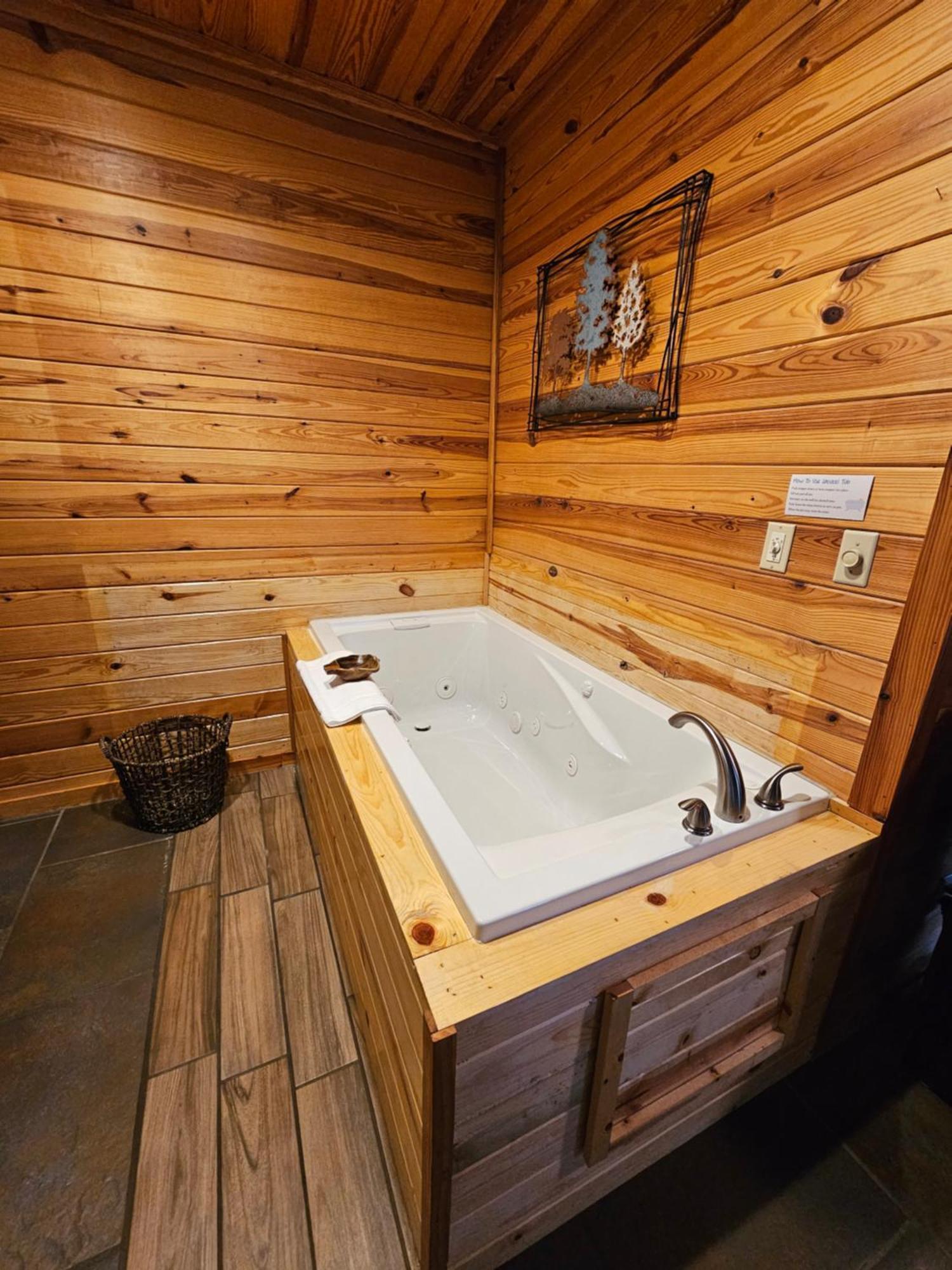 5 Min To Beaver Lake-King Bed-Fire Pit-Jetted Tub #1 Eureka Springs Bagian luar foto